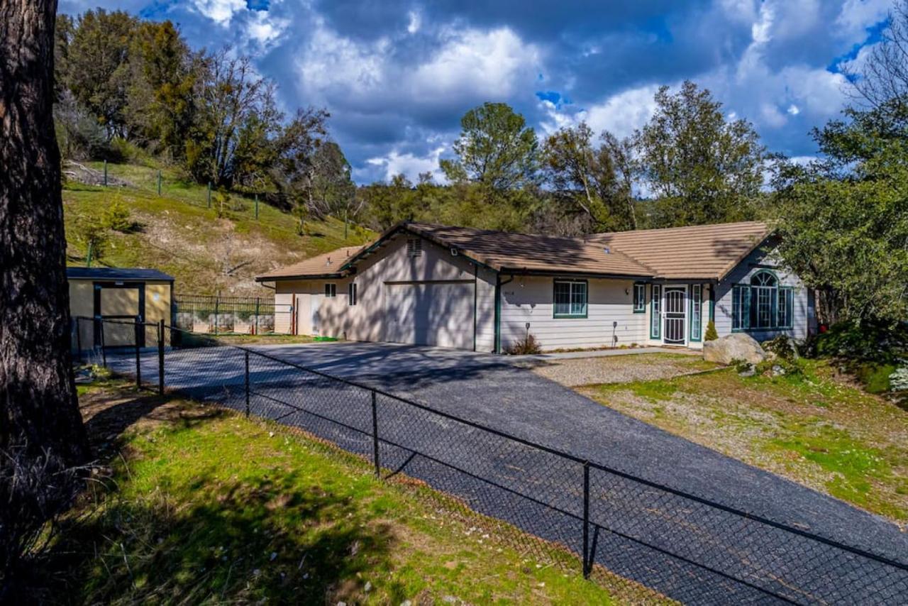 Mystic Mountain Villa, 14 Miles From Yosemite Oakhurst Dış mekan fotoğraf